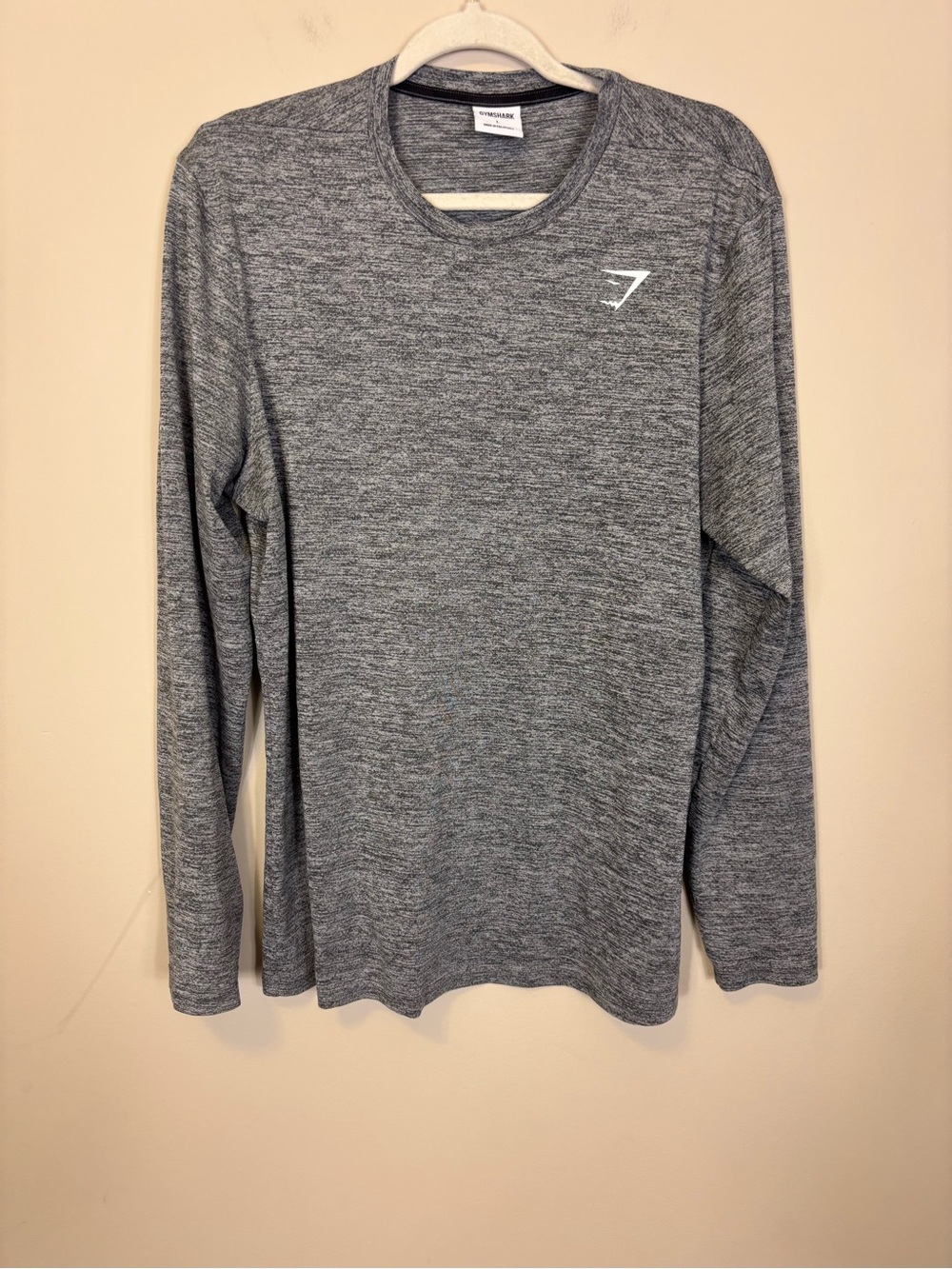 Gymshark Men’s Gray Heather Long-Sleeve Performance Tee Large